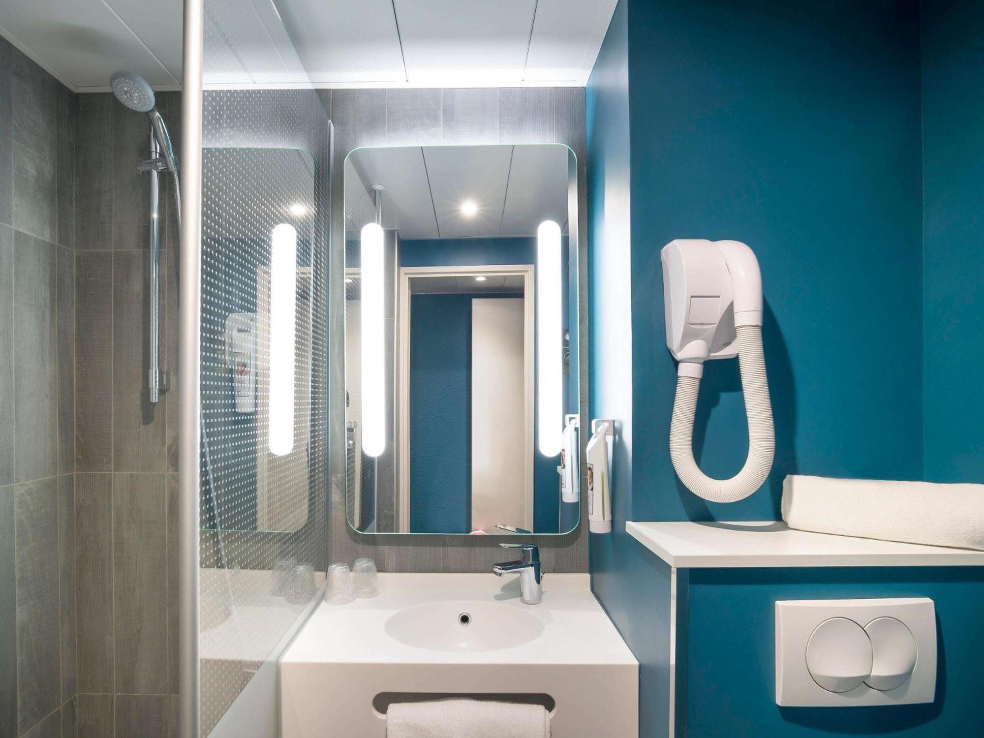 מלון ואלבון Ibis Antibes Sophia-Antipolis מראה חיצוני תמונה